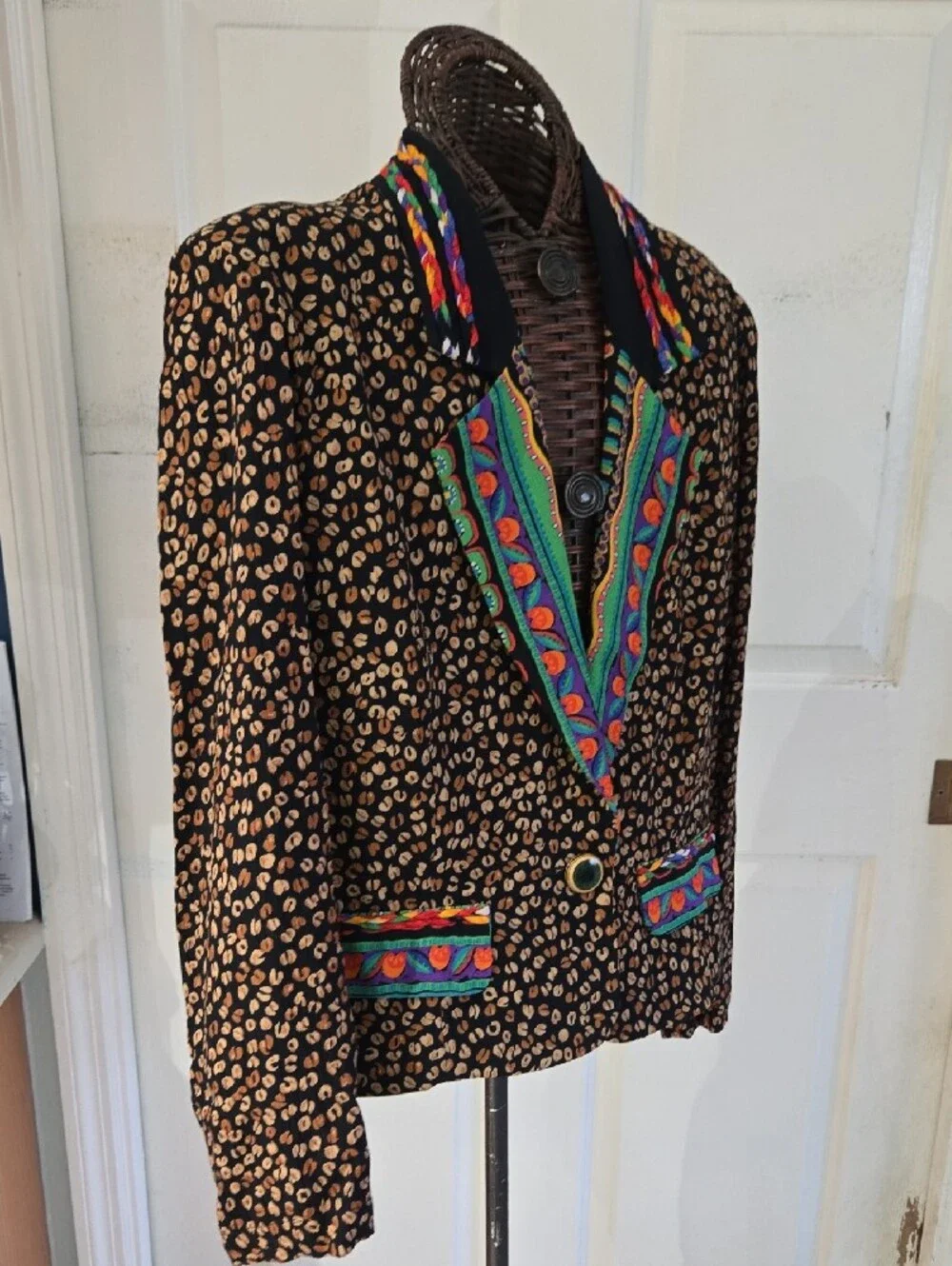 Carole Little Black Leopard Print Blazer with Colorful Embroidered Trim-Size 12 - Picture 6 of 13